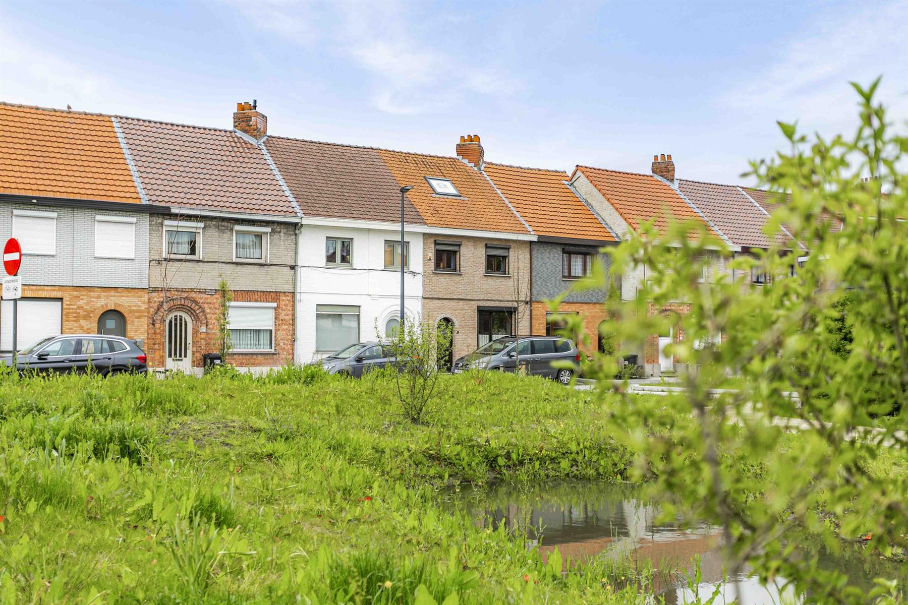 Afbeelding Gezinswoning aan UZ Gent met 4 slpks + leuke tuin - Casteels Vastgoed
