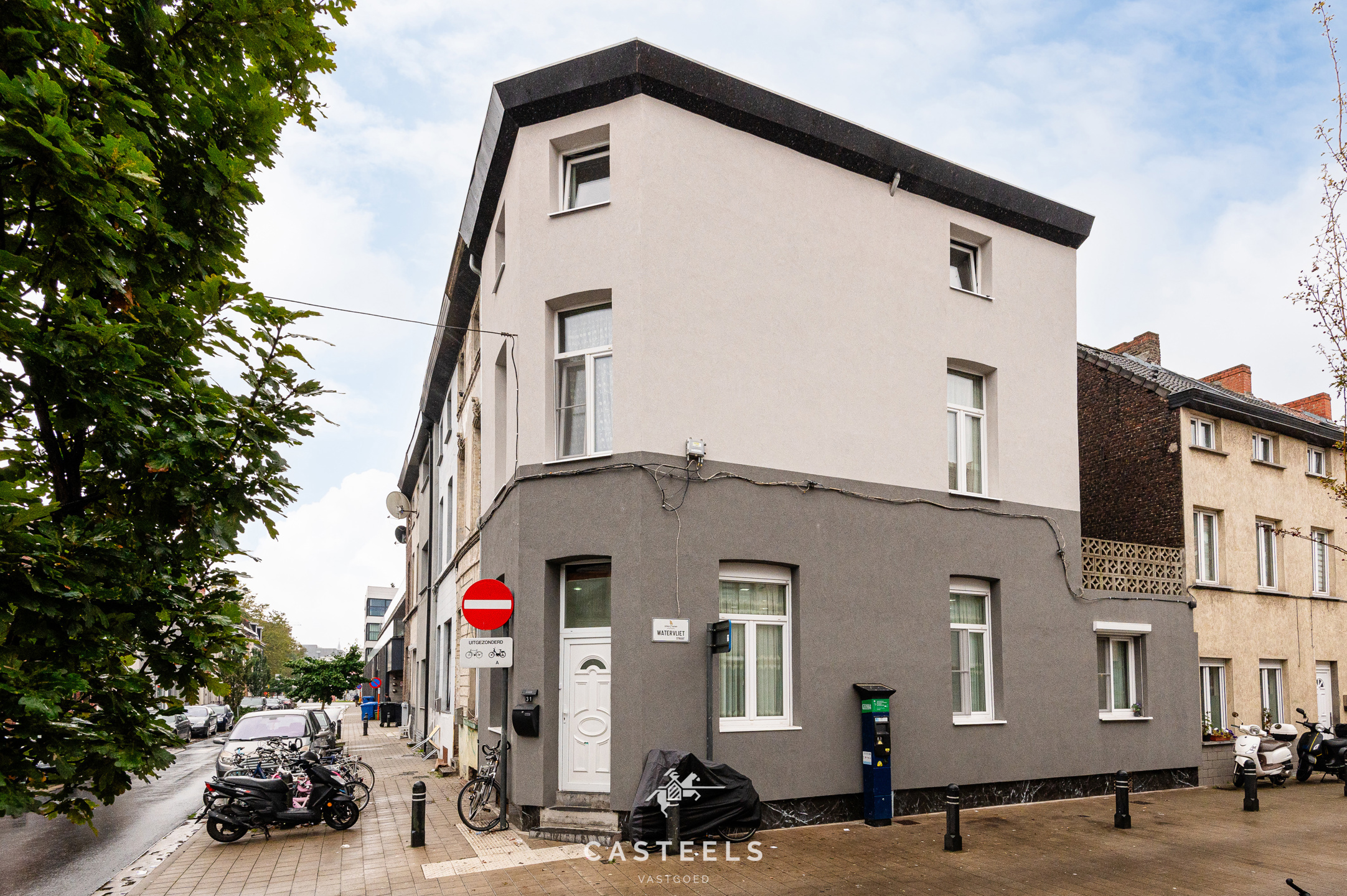 Afbeelding Ruime hoekwoning met terras in Gent te koop - Casteels Vastgoed