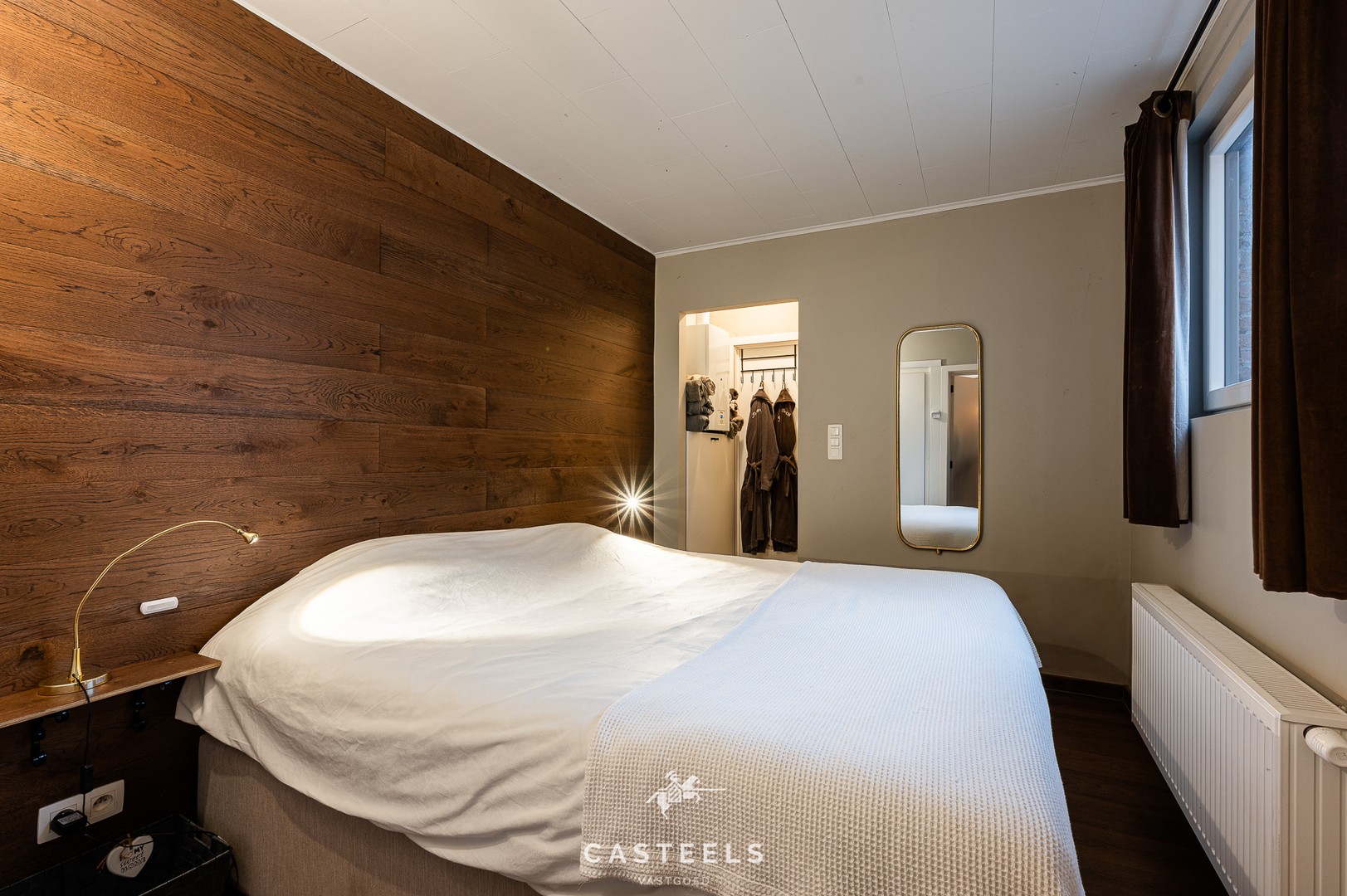 Afbeelding Instapklare stadswoning nabij station Brugge met tuin en studio - Casteels Vastgoed