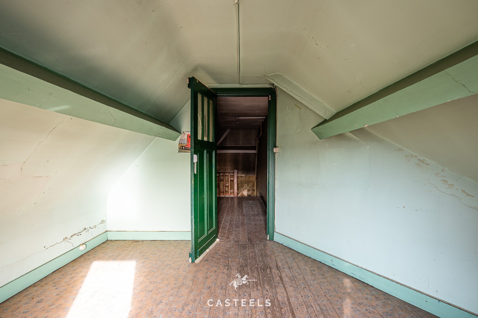 Afbeelding Ruime, te renoveren woning te koop in Gent - Casteels Vastgoed