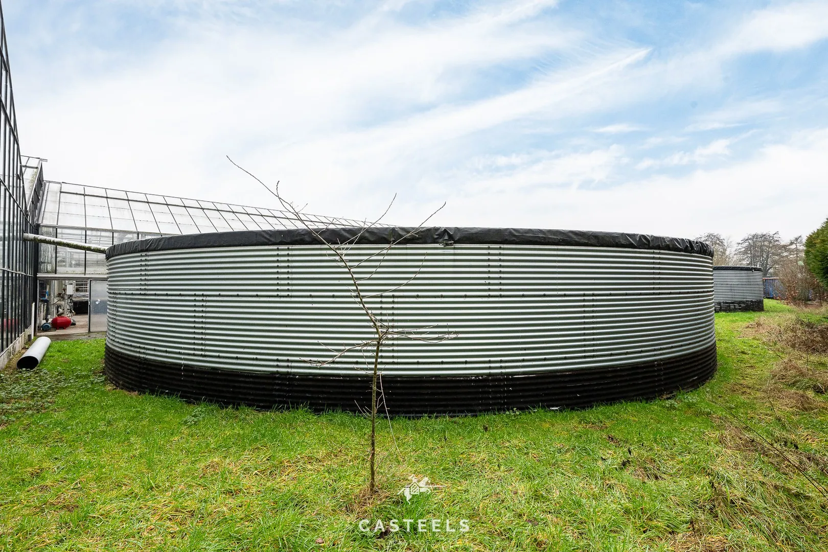 Afbeelding Modern tuinbouwsite op 1,98 ha met bedrijfswoning te koop - Casteels Vastgoed