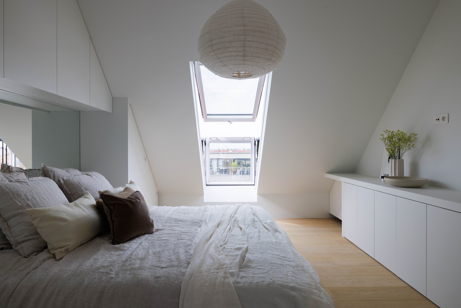 Afbeelding Exclusief luxe penthouse-triplex met terras in Knokke én parkeerplaats - Casteels Vastgoed