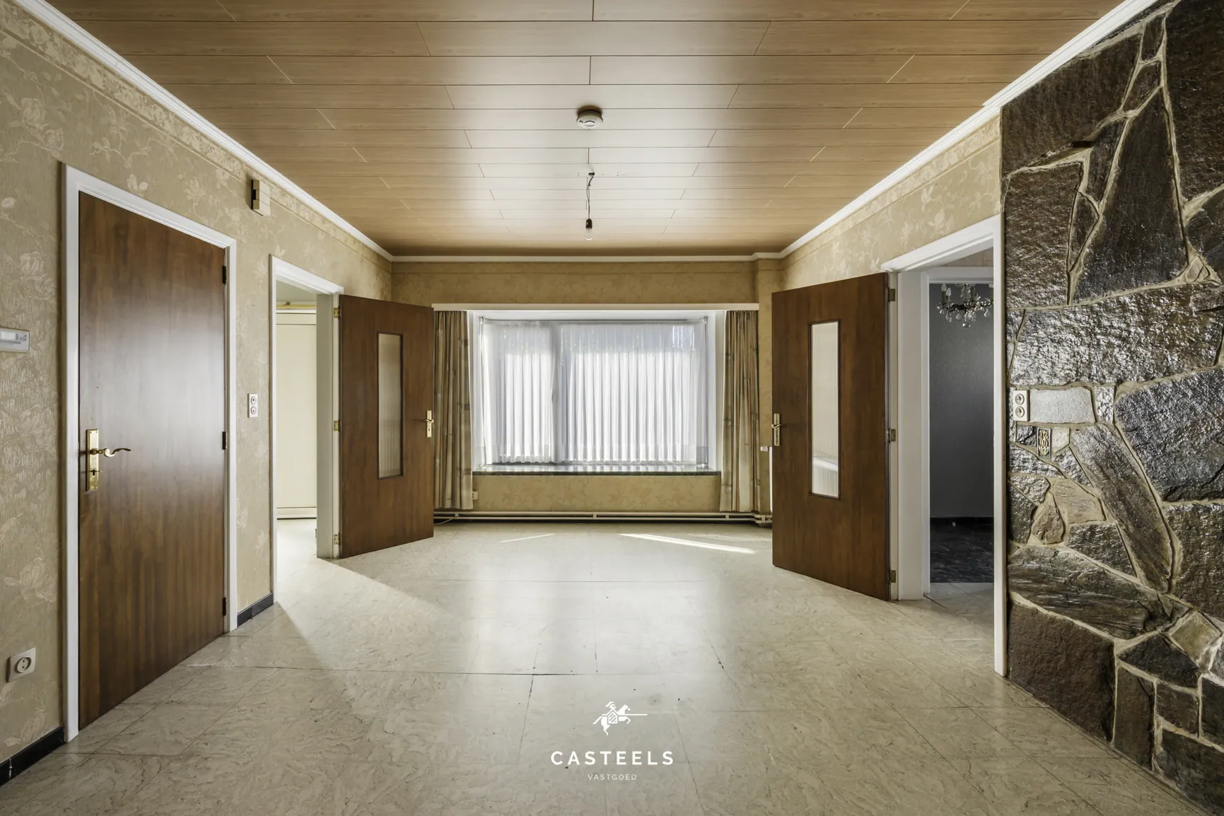 Afbeelding Woning met ruim werkatelier op 1.009 m² in centrum Lochristi - Casteels Vastgoed