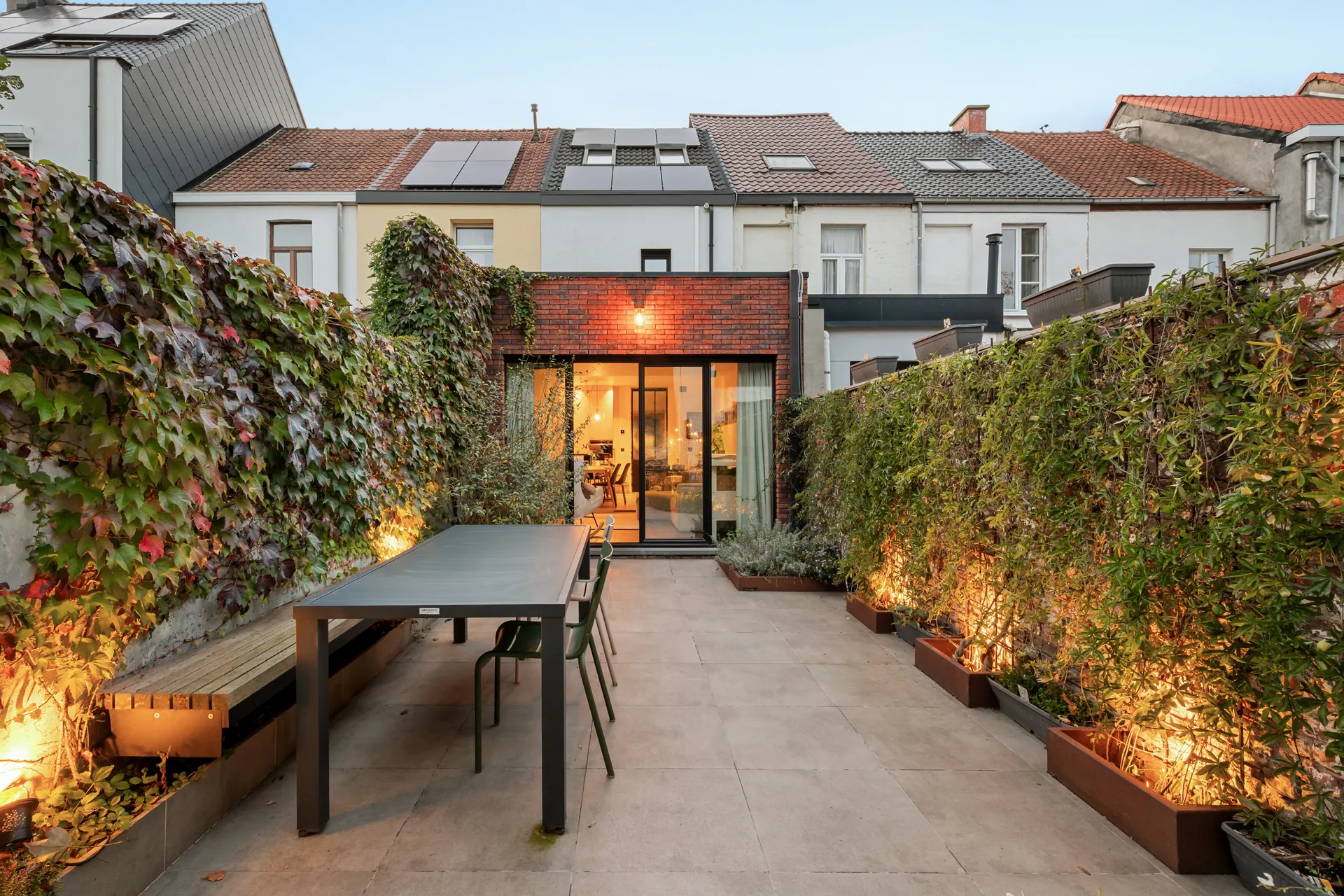 Afbeelding Charmante woning met prachtig aangelegde tuin in Gentbrugge - Casteels Vastgoed