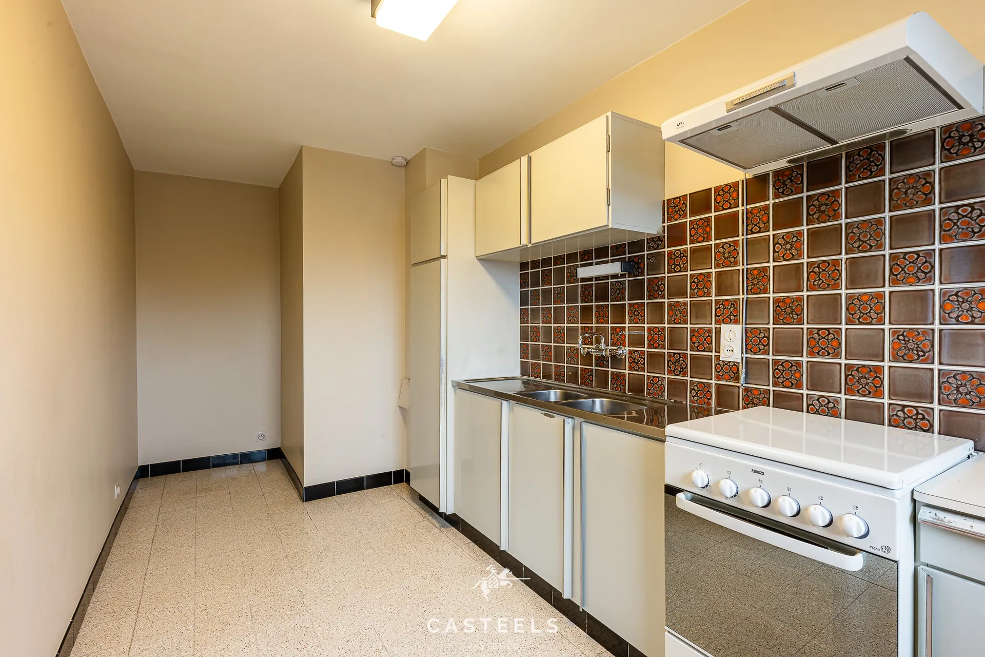 Afbeelding Ruim, te renoveren EPC B appartement met twee slpkmrs te Gent - Casteels Vastgoed