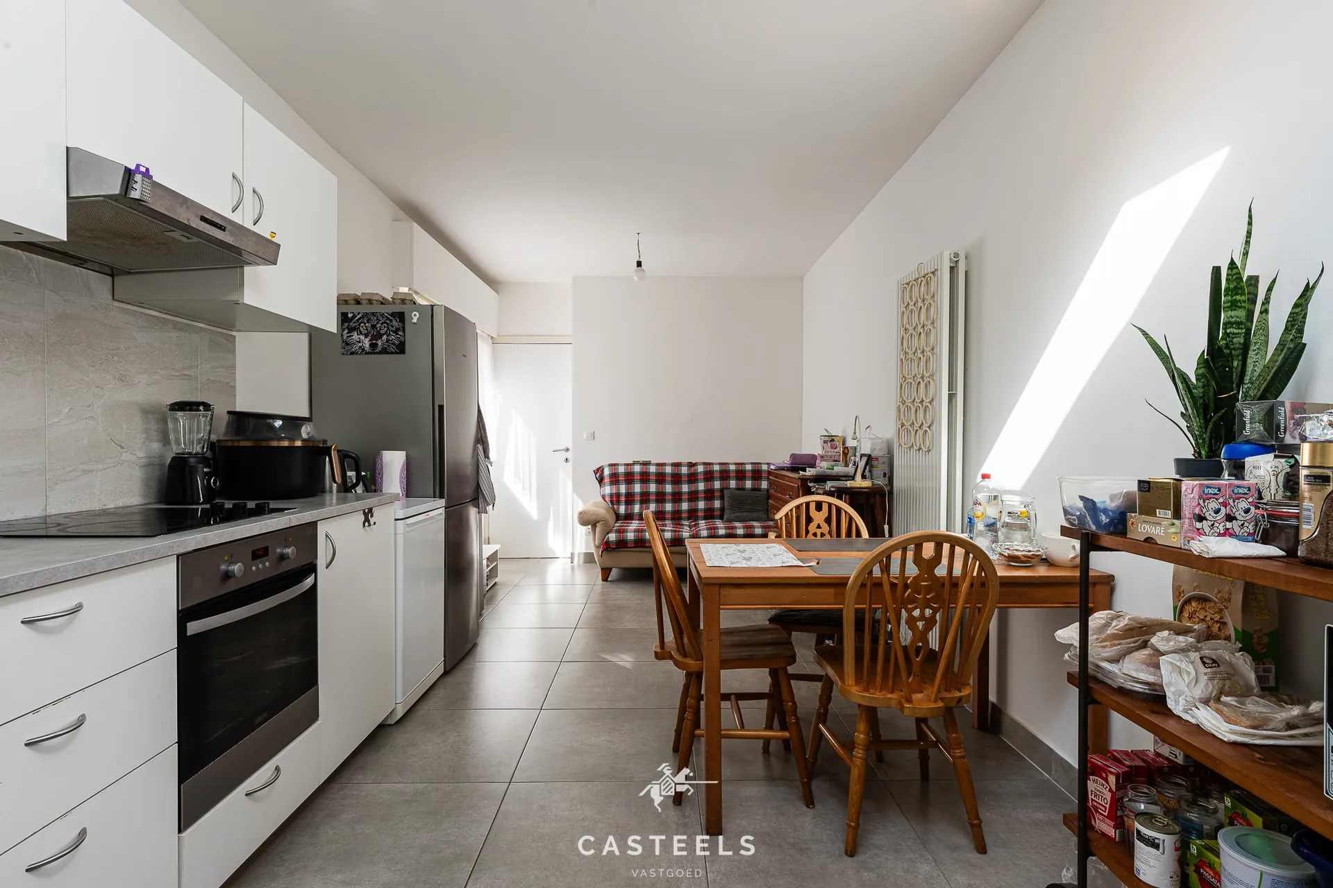 Afbeelding Gerenoveerd gelijkvloers appartement vlak bij Dampoort - Casteels Vastgoed