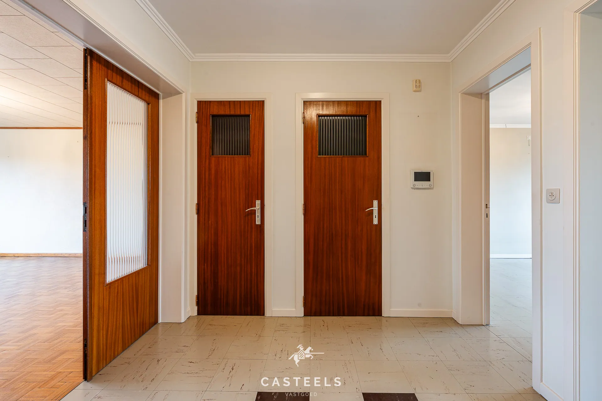 Afbeelding Ruim, te renoveren EPC B appartement met twee slpkmrs te Gent - Casteels Vastgoed